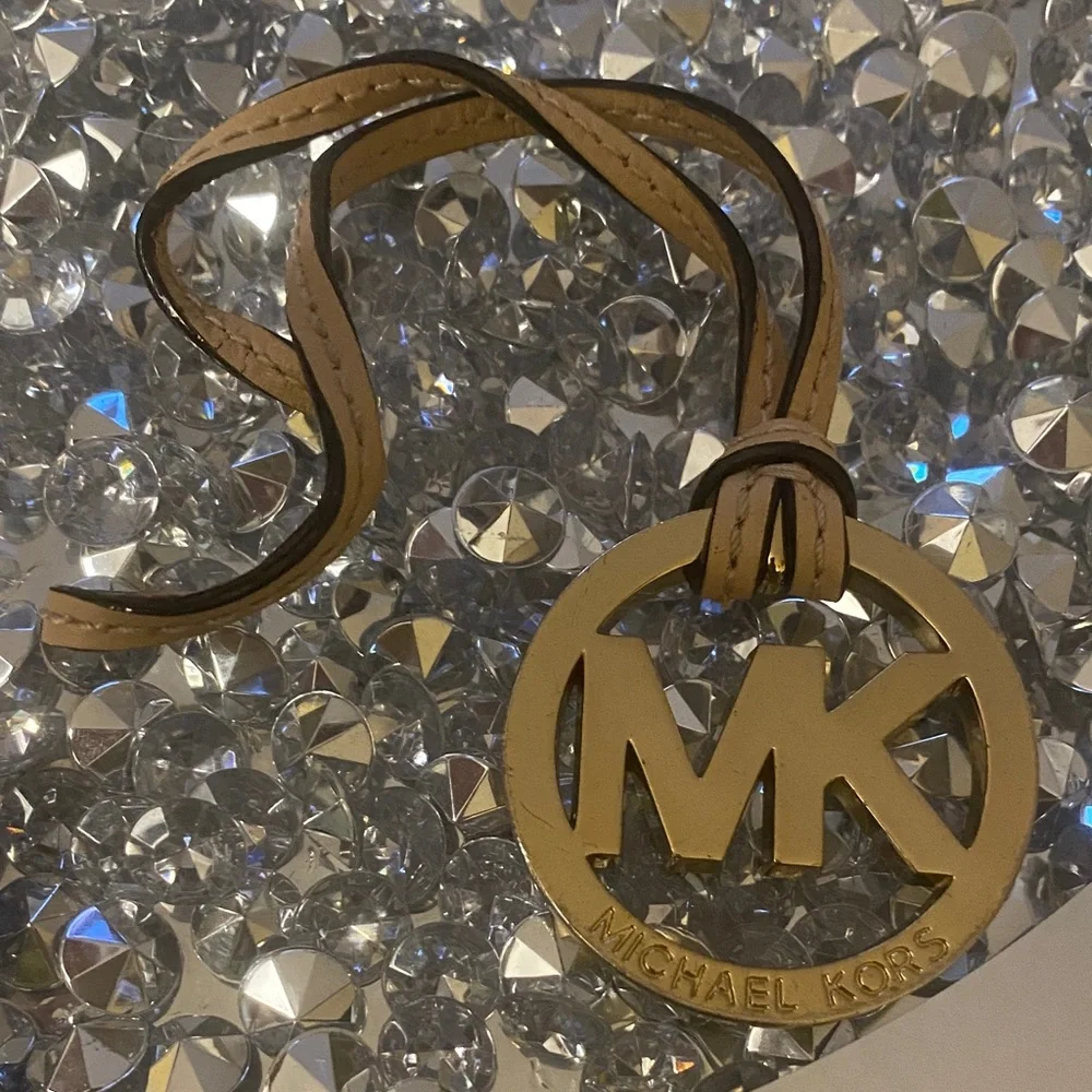 Michael Kors Tan and Gold Key Holder